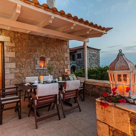Mani's Aura Seaside-spacious Summer Retreat Kotronion (West Mani)
