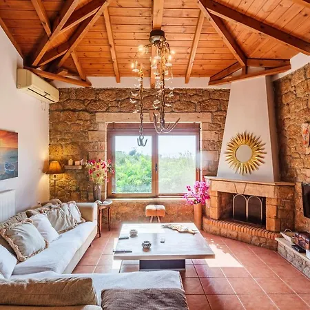 Mani's Aura Seaside-spacious Summer Retreat * Kotronion (West Mani)