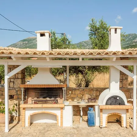 Apartament Mani's Aura Seaside-spacious Summer Retreat *