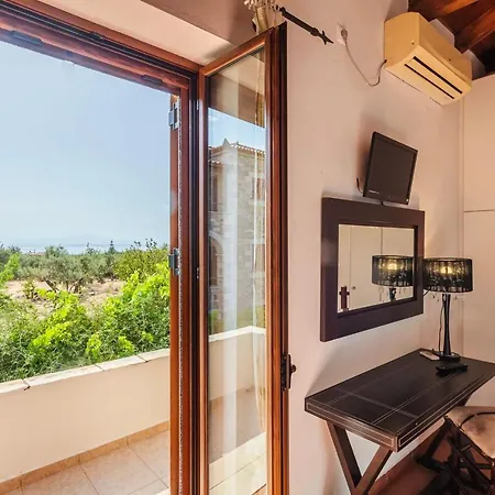 Mani's Aura Seaside-spacious Summer Retreat Kotronion (West Mani)