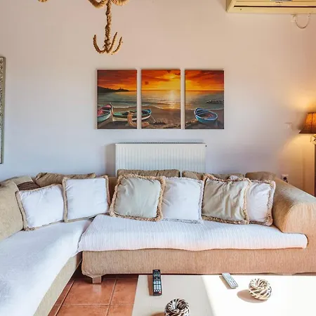 Apartament Mani's Aura Seaside-spacious Summer Retreat *