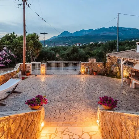 Apartament Mani's Aura Seaside-spacious Summer Retreat Kotronion (West Mani)